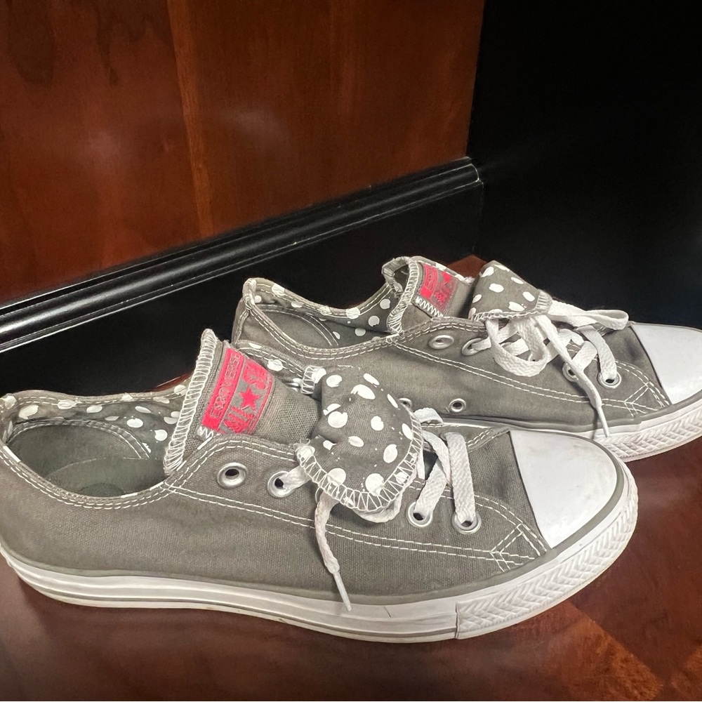 Grey converse sneakers